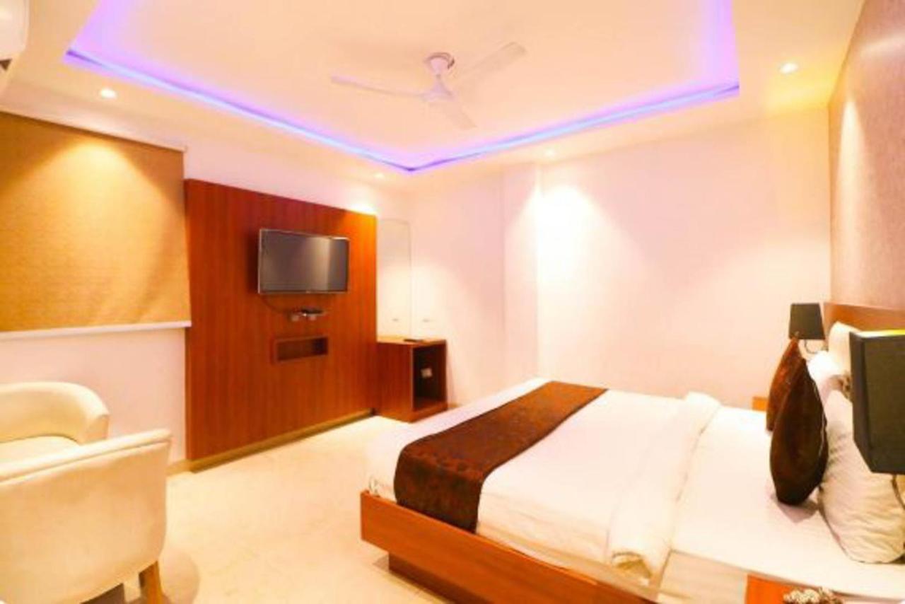 Hotel Royal Sky Luxury Near Delhi Airport New Delhi Exterior photo